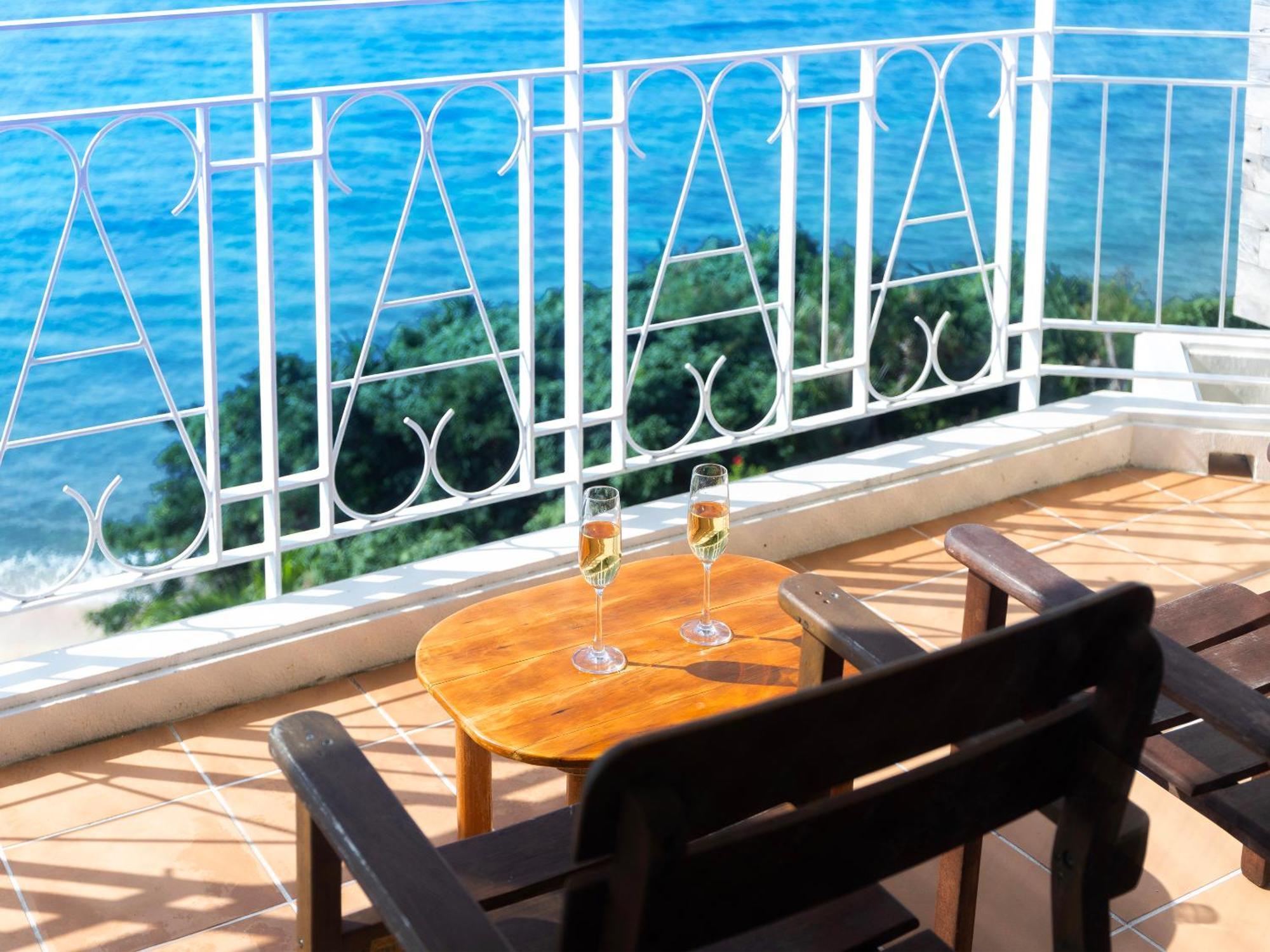 Hotel Umi No Terrace Yomitan Toya Exteriér fotografie